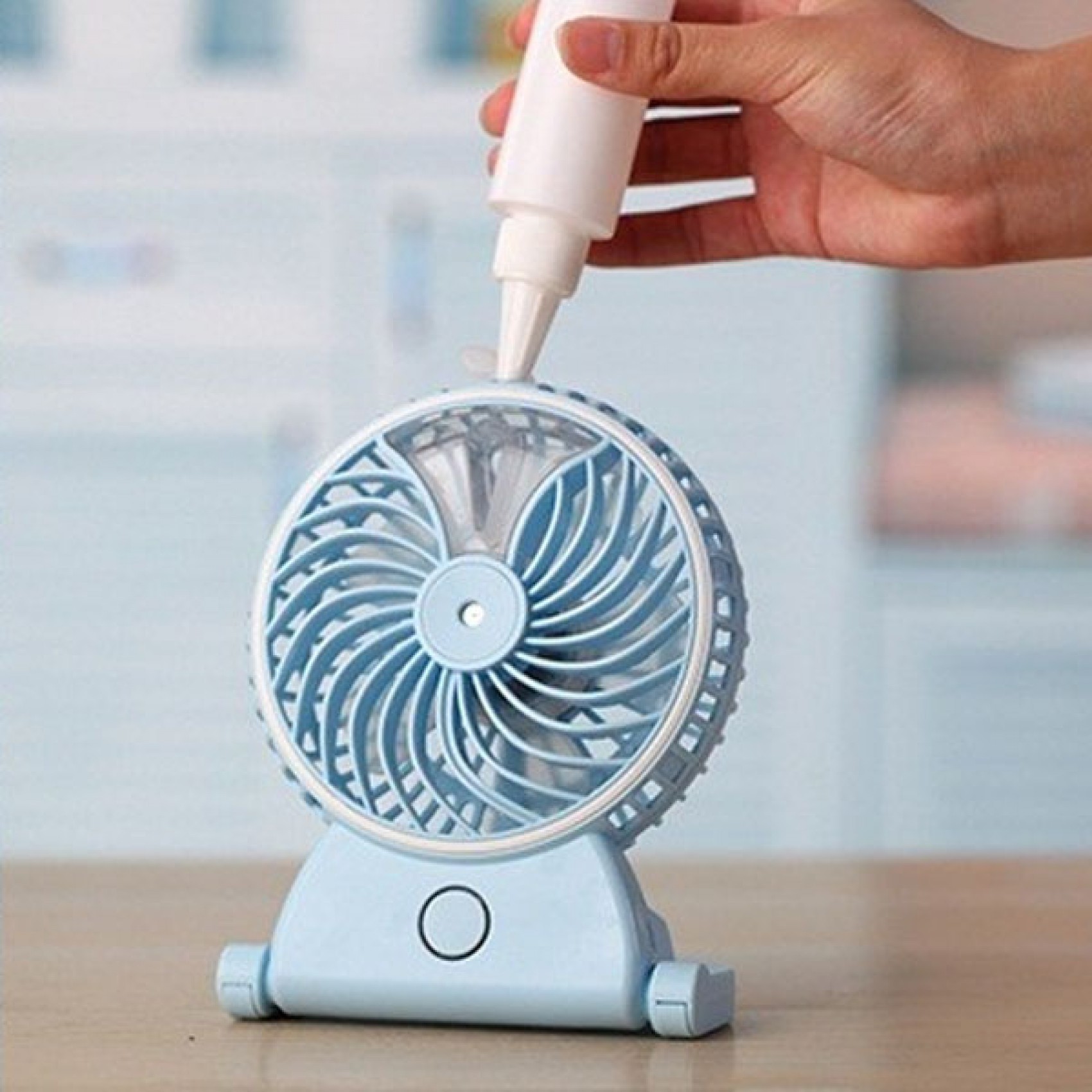 Fan Zvlhčující chladicí ventilátor - dobíjecí USB stolní modrý | Highlife.cz
